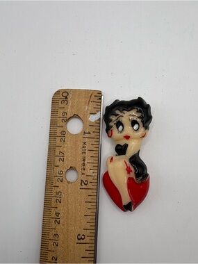 Cute Vintage-Inspired Betty Boop Pin with Red Heart Accent